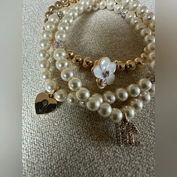 Karl Lagerfeld Faux Pearl & Gold tone 3pc Stretch Charmed Bracelet Set NWT - Picture 6 of 10